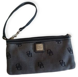 Dooney & Bourke